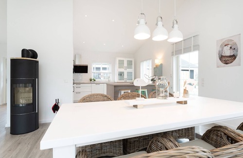 Blekendorf House | Ferienhaus Ahoi Lee mit Kaminofen und Eigener Sauna in Blekendorf-kaköhl