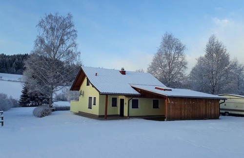 Muehlen House | Ferienhaus am Badesee - Holiday home/3 bedrooms/bathroom, WC