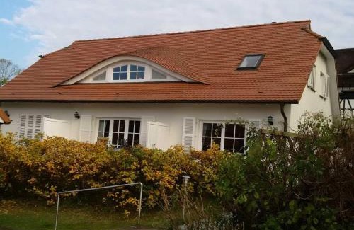Seedorf Apartment | Ferienhaus Boddenkiek mit Wasserblick in Seedorf