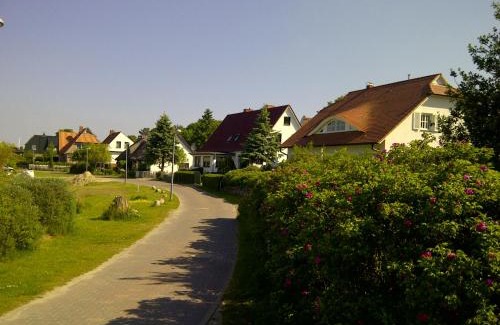 Seedorf Apartment | Ferienhaus Boddenkiek mit Wasserblick in Seedorf