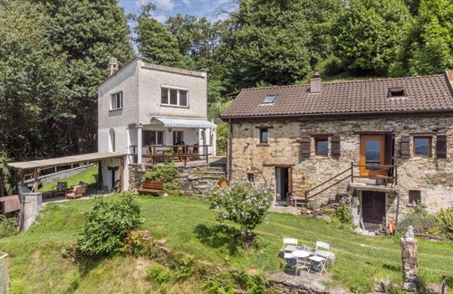 Camorino House | Ferienhaus La Torre