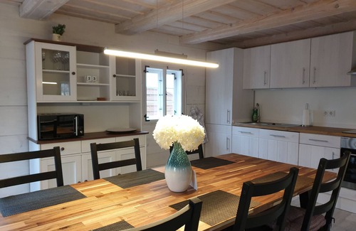 Cunewalde Apartment | Ferienhaus mit 160qm, 5 Schlafzimmer Max. 12 Personen