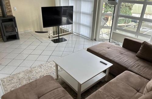 Sebaldsbruck House | Ferienhaus mit Privatparkplatz, Terrasse und Stadtnähe