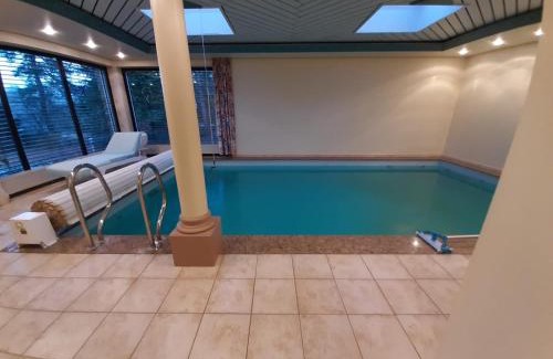 Burgthann House | Ferienhaus mit Schwimmhalle