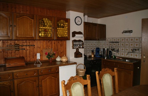 Hassloch House | Ferienhaus Susanne mit Garten und Pool