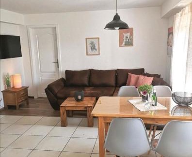 Eggesin Apartment | Ferienhaus "Unter den Linden"
