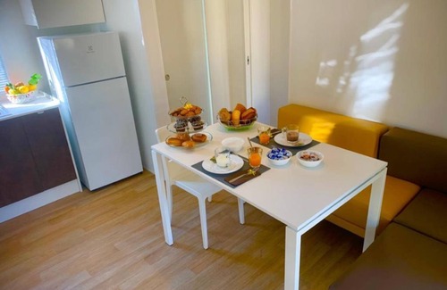 Padenghe sul Garda House | Ferienpark Della Colombaia Mobilehome Piazzetta Fam für 6 Personen