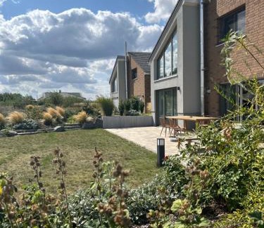 Lobnitz House | Ferienresort - idyllisches Ferienhaus mit Privatstrand und Sauna in der Nähe von Leipzig #HausMaja