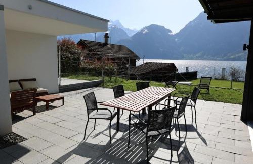 Ruetli House | Ferienvilla am See 3 für 2-4 Personen