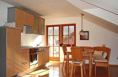 Hohenaschau im Chiemgau Apartment | Ferienwohnung 75 qm zwei Schlafzimmer und Ostbalkon