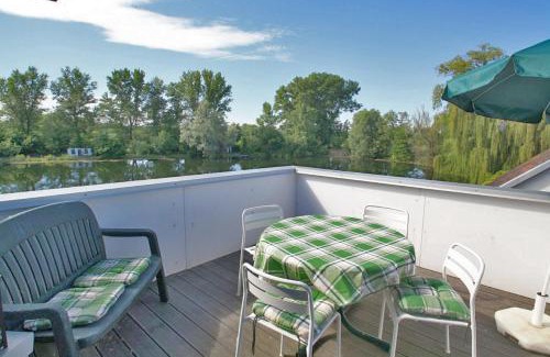 Knielingen Apartment | Ferienwohnung 11 mit großer Terrasse am Privatsee