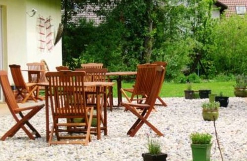 Kolonie Apartment | Ferienwohnung 2 - Ferienhof am Fließ