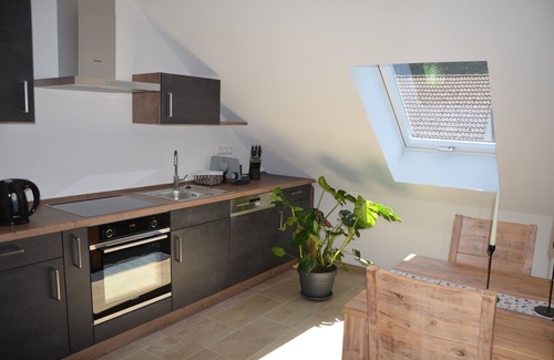 Riedenburg Apartment | Ferienwohnung 77 qm Blick Rabenstein II