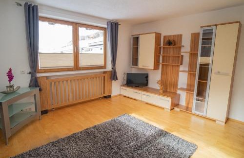 Navis Apartment | Ferienwohnung Alpenblick