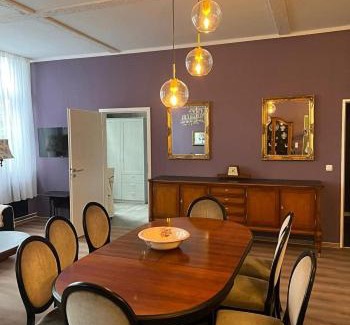 Hamburg-Barmbek Apartment | Ferienwohnung Alte Schule 22 am Saseler Markt 2 Schlafzimmer & Bäder hochwertig