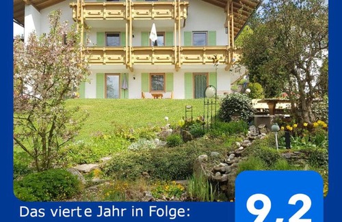 Achslach Apartment | Ferienwohnung Am Kirchberg