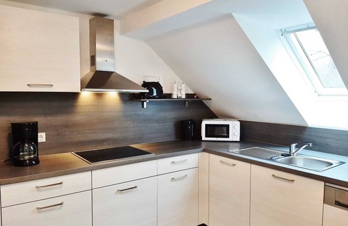 Lauta Apartment | Ferienwohnung Balkon - Haus Waldidyll
