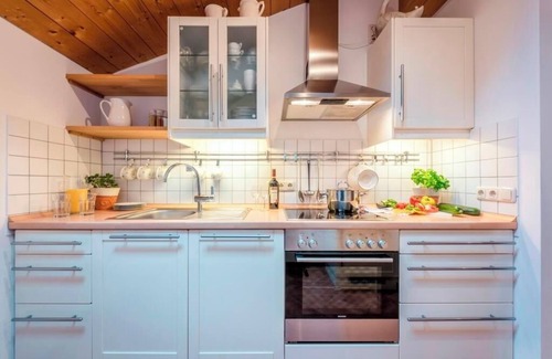 Hoslwang Apartment | Ferienwohnung "Bauerngarten", 58 qm Obergeschoss, 1 separates Schlafzimmer
