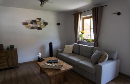 Weissbach an der Alpenstrasse Apartment | Ferienwohnung Bergliebe