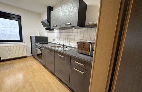 Zweibruecken Apartment | Ferienwohnung Bickenalb - Appartement/fewo, Dusche und Bad, WC, 1 Schlafraum