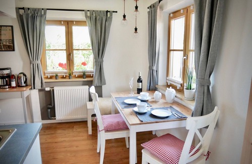Grafing Apartment | Ferienwohnung bis 2 Personen, Erdgeschoss, Terrasse