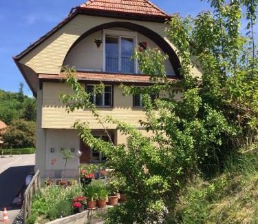 Murten Apartment | Ferienwohnung Burg Murten