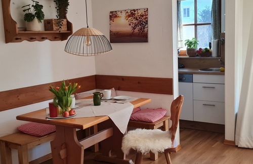 Arlaching Apartment | Ferienwohnung Chiemseeoase