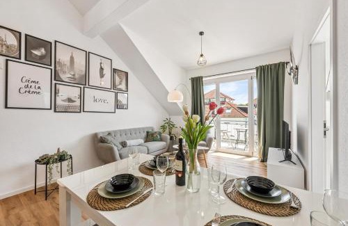 Bad Friedrichshall Apartment | Ferienwohnung Bad Friedrichshall 5BR 10 beds, TV & kitchen