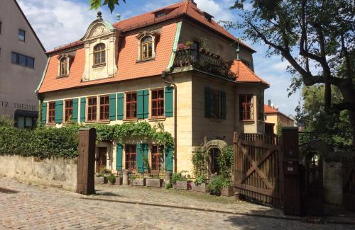 Lauf an der Pegnitz Apartment | Ferienwohnung Villa am Fluss