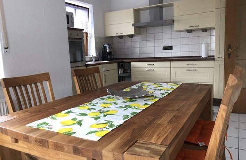 Sundern Apartment | Ferienwohnung Grewe mit 77qm und Balkon - in Ruhiger Lage