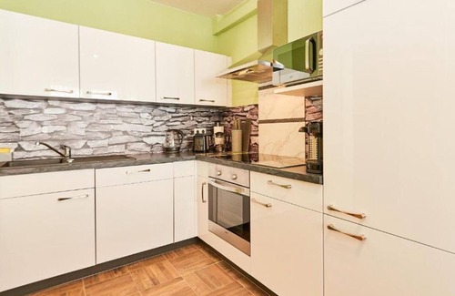 Bernkastel-Kues Apartment | Ferienwohnung EG mit Balkon - Haus Constanze