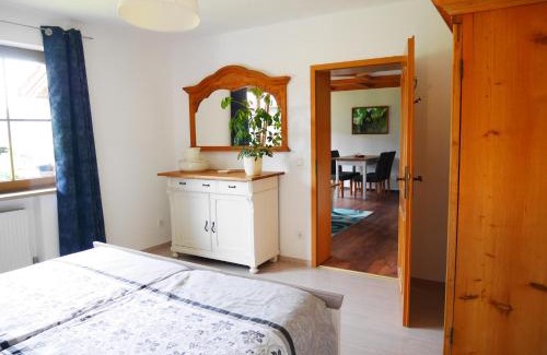 Zell Apartment | Ferienwohnung Eichkatzel