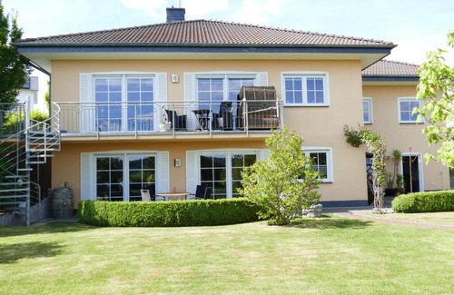 Schleiden Apartment | Ferienwohnung Eifelbergblick mit Garten, Schleiden, Wandern in the Eifel National Park, nähe Rursee
