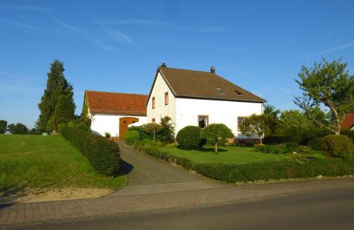 Esch Apartment | Ferienwohnung Eifelgold Esch
