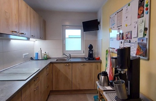 Schweich Apartment | Ferienwohnung Engel - Bungalow/Fewo, Dusche, WC, 1 Schlafraum