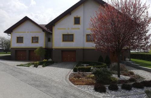 Waldenstein Apartment | Ferienwohnung Fuchs