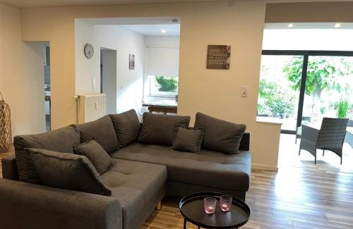Losheim am See Apartment | Ferienwohnung Göttert – Haus Erika