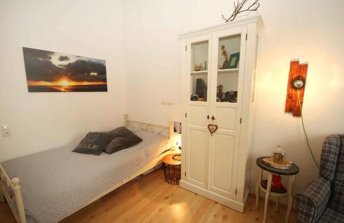 Oberbilk Apartment | Ferienwohnung, gemütlicher Altbau mit Balkon nähe Fürstenplatz und Königsallee