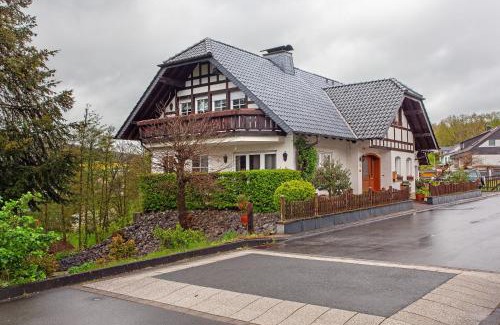 Balve Apartment | Ferienwohnung Hönneblick