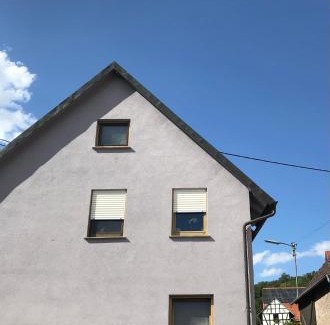Holzkirchen Apartment | Ferienwohnung Haus Maja