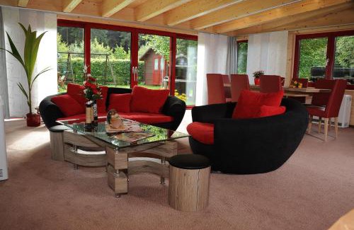 Hermsdorf-Erzgebirge Apartment | Ferienwohnung Haus Waldeck