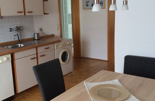 Illschwang Apartment | Ferienwohnung im Grünen