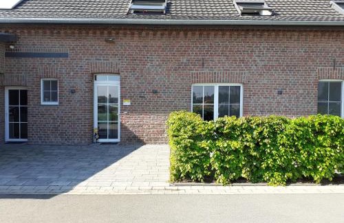 Willich Apartment | Ferienwohnung Kerstenhof