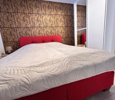 Neugersdorf Apartment | Ferienwohnung mit Gartennutzung, Garage und Wallbox
