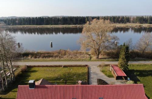 Breiholzfahre Apartment | Ferienwohnung mit wunderschönem Blick auf den Nord-Ostsee-Kanal