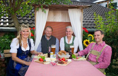 Burggen Apartment | Ferienwohnung Mohnblume