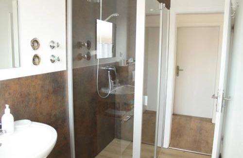 Riedering Apartment | Ferienwohnung Niedermoosen