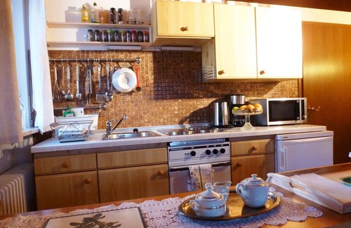 Hoslwang Apartment | Ferienwohnung Südwest, 45 qm Obergeschoss, 1 Wohnzimmer, 1 Separates Schlafzimmer