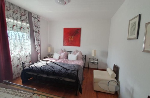 Stainz Apartment | Ferienwohnung Schlossblick 2 oder 5