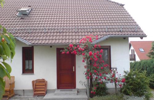 Boxdorf Apartment | Ferienwohnung Sonne-Stadtrand Dresden
